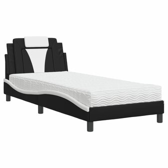 Bed met matras kunstleer zwart en wit 90x200 cm 8721012352568 2