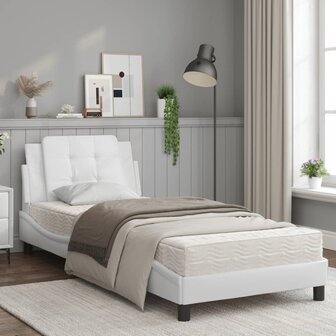 Bed met matras kunstleer wit 80x200 cm 8721012353084 3