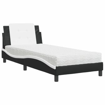 Bed met matras kunstleer zwart en wit 80x200 cm 8721012353121 2