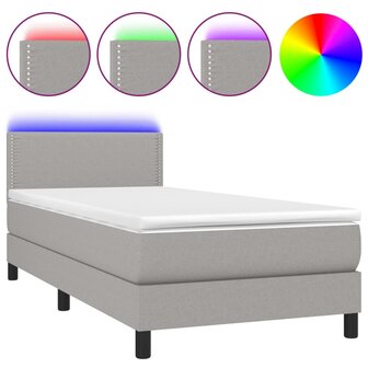 Boxspring met matras en LED stof lichtgrijs 90x200 cm 8720287365693 2