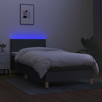 Boxspring met matras en LED stof donkergrijs 90x200 cm 8720287370505 4