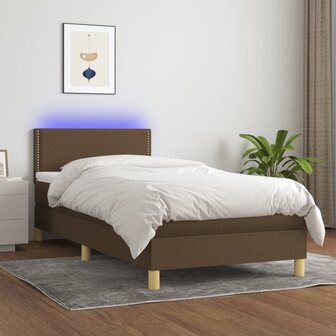 Boxspring met matras en LED stof donkerbruin 80x200 cm 8720287371168 1