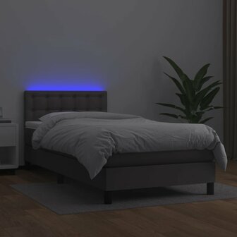 Boxspring met matras en LED kunstleer grijs 80x200 cm 8720287377177 4