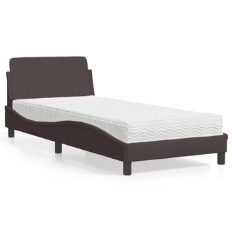 Bed met matras stof donkerbruin 80x200 cm 1