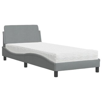 Bed met matras stof lichtgrijs 90x200 cm 2