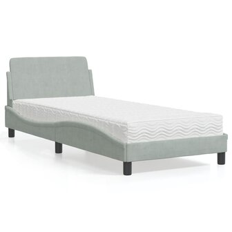 Bed met matras fluweel lichtgrijs 90x200 cm 1