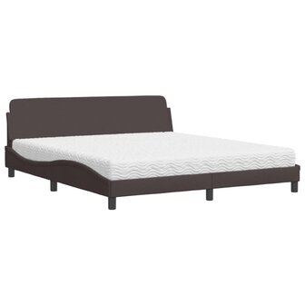 Bed met matras stof donkerbruin 180x200 cm 2