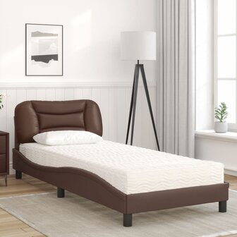 Bed met matras kunstleer bruin 90x190 cm 3