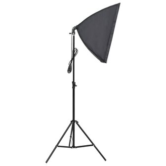 Fotostudioset met softboxlamp en achtergrond 4