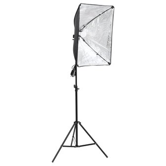 Fotostudioset met softboxlamp en achtergrond 5