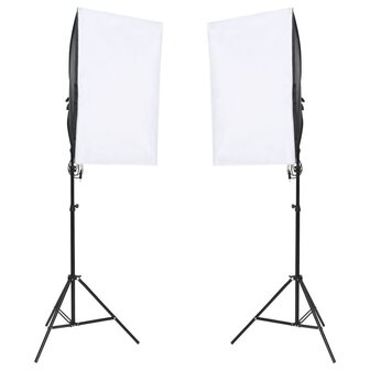 Fotostudioset met verlichtingsset en achtergrond 2