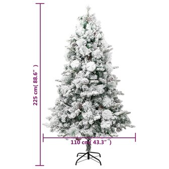 Kerstboom met LED en dennenappels en sneeuw 225 cm PVC en PE 11