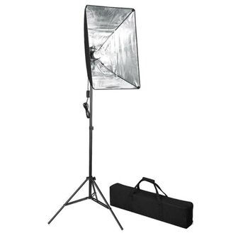 Fotostudioset met achtergrond en softboxlamp 8