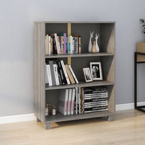 Boekenkast HAMAR 85x35x112 cm massief grenenhout lichtgrijs 8720286818336 1