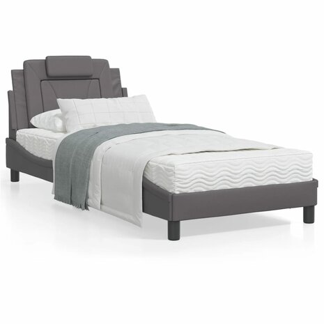 Bed met matras kunstleer grijs 90x190 cm 8721012352476 1