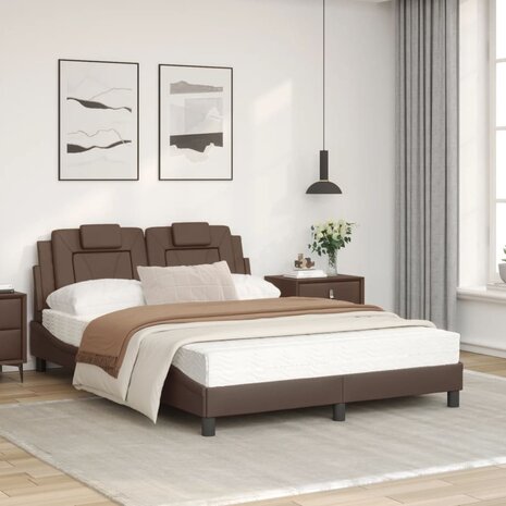 Bed met matras kunstleer bruin 120x200 cm 8721012352674 3