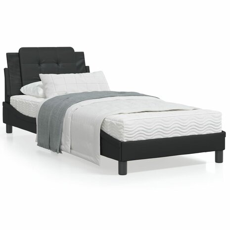 Bed met matras kunstleer zwart 80x200 cm 8721012353077 1