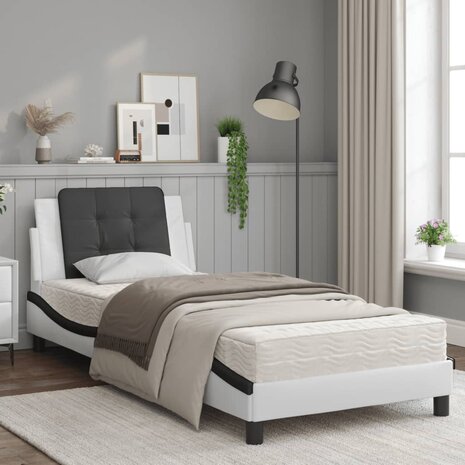 Bed met matras kunstleer wit en zwart 90x190 cm 8721012353206 3