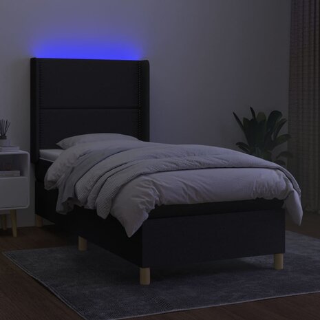 Boxspring met matras en LED stof zwart 80x200 cm 8720287353607 3