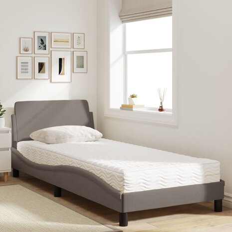 Bed met matras stof taupe 90x190 cm 3