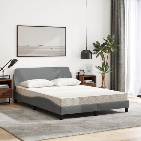 Bed met matras stof lichtgrijs 140x190 cm 3