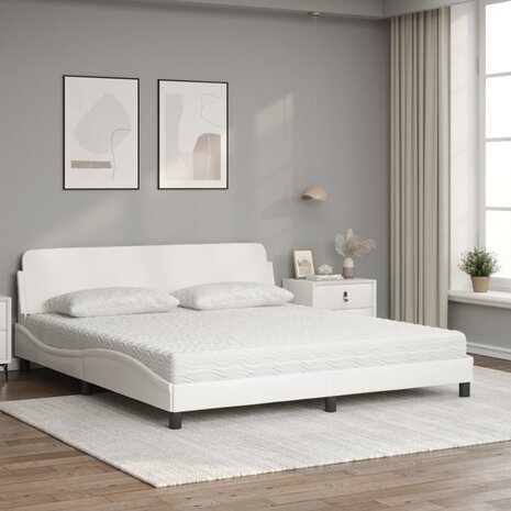 Bed met matras kunstleer wit 180x200 cm 3