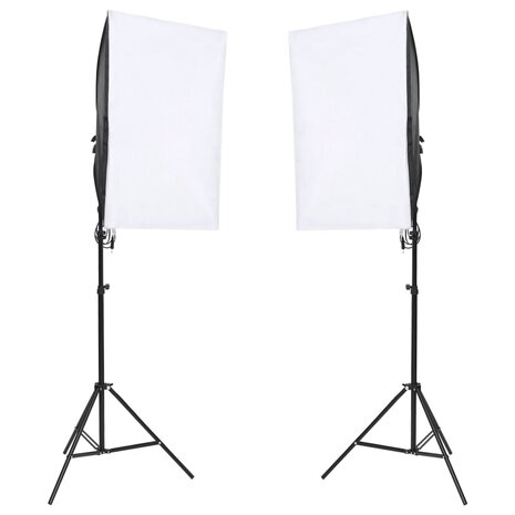 Fotostudioset met verlichtingsset en achtergrond 2