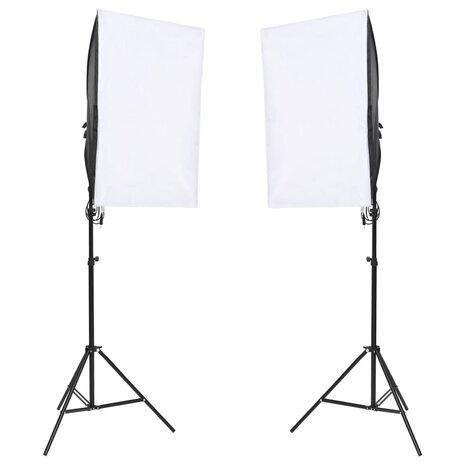 Fotostudioset met lichtset, achtergrondscherm en reflector 2