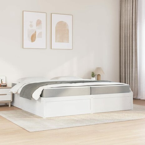 Bed met matras massief grenenhout wit 200x200 cm 3