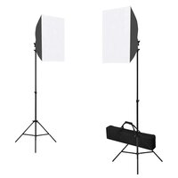 Fotostudioset met softboxlampen, achtergrond en reflector 2