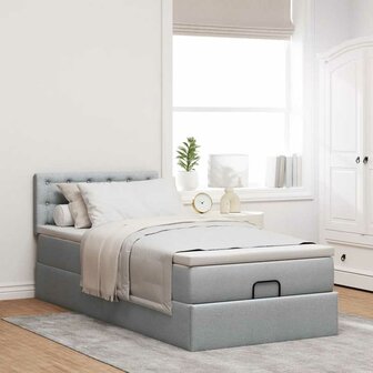 Bed met matras 90x200 cm stof lichtgrijs 3