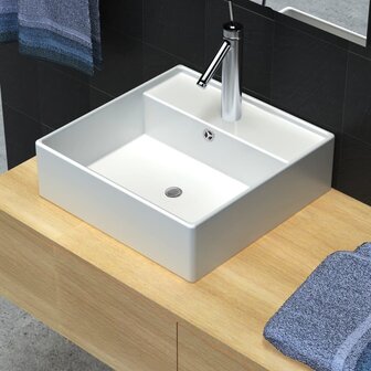 Luxe wastafel met overloop en kraangat vierkant keramiek 41x41 cm 1