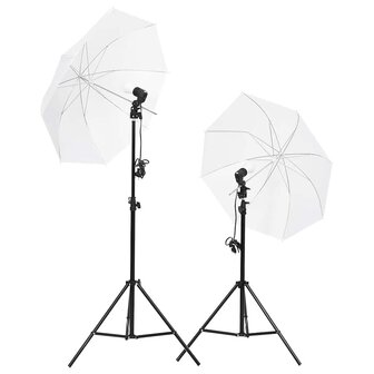 Fotostudioset met verlichtingsset, achtergrond en reflector 2