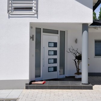 Voordeur 100x210 cm aluminium en PVC wit 1