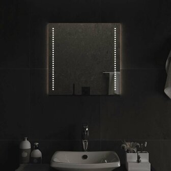 Badkamerspiegel LED 50x50 cm 1