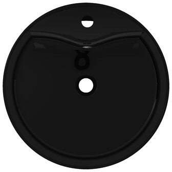 Wastafel met kraangat en overloop rond keramiek zwart 3