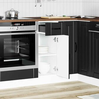 Onderkast Lucca bewerkt hout zwart 1