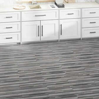 Vloerplanken Gestreept Grijs 2,51 m&sup2; 18 st PVC 1