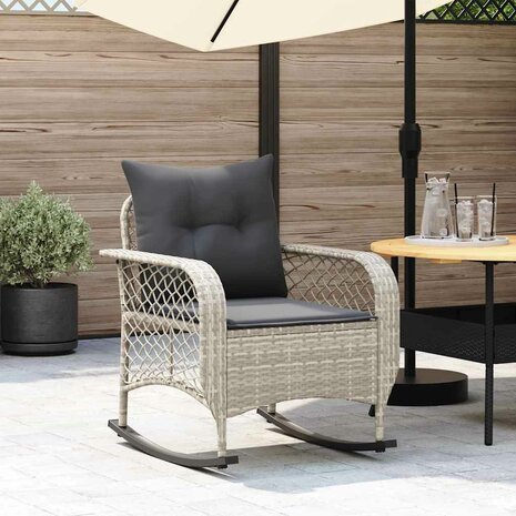 Tuinschommelstoel met kussens poly rattan lichtgrijs 1