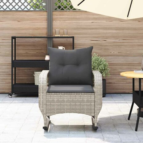 Tuinschommelstoel met kussens poly rattan lichtgrijs 3