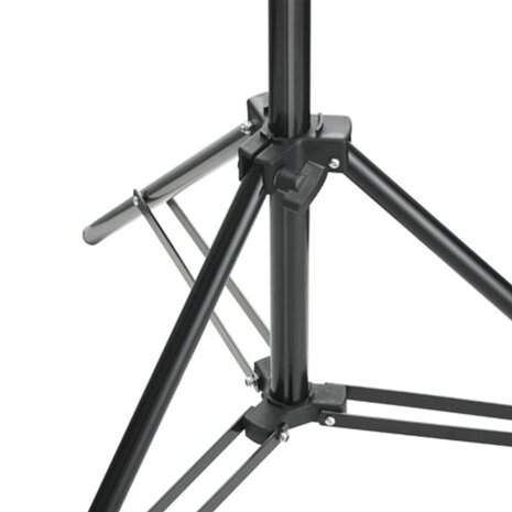 Fotostudioset met achtergrond, lampen en paraplu's 10