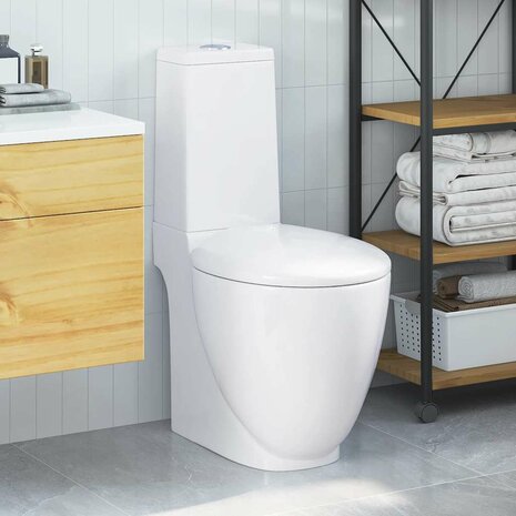 Toilet met afvoer achter keramiek wit 1