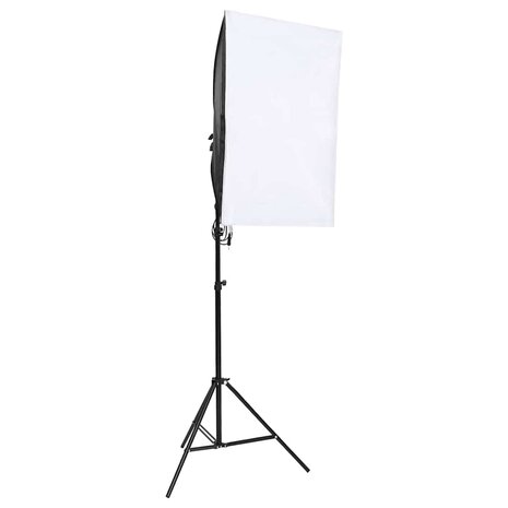 Fotostudioset met verlichtingsset en achtergrond 3