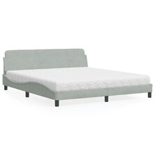 Bed met matras fluweel lichtgrijs 180x200 cm