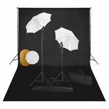 Fotostudioset met lampen, paraplu&apos;s, achtergrond en reflector