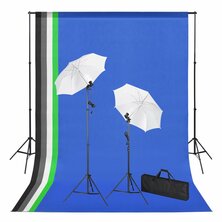Fotostudioset met achtergronden, lampen en paraplu&apos;s
