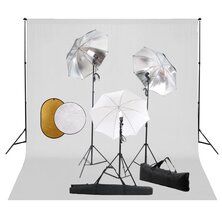 Fotostudioset met lampen, paraplu&apos;s, achtergrond en reflector